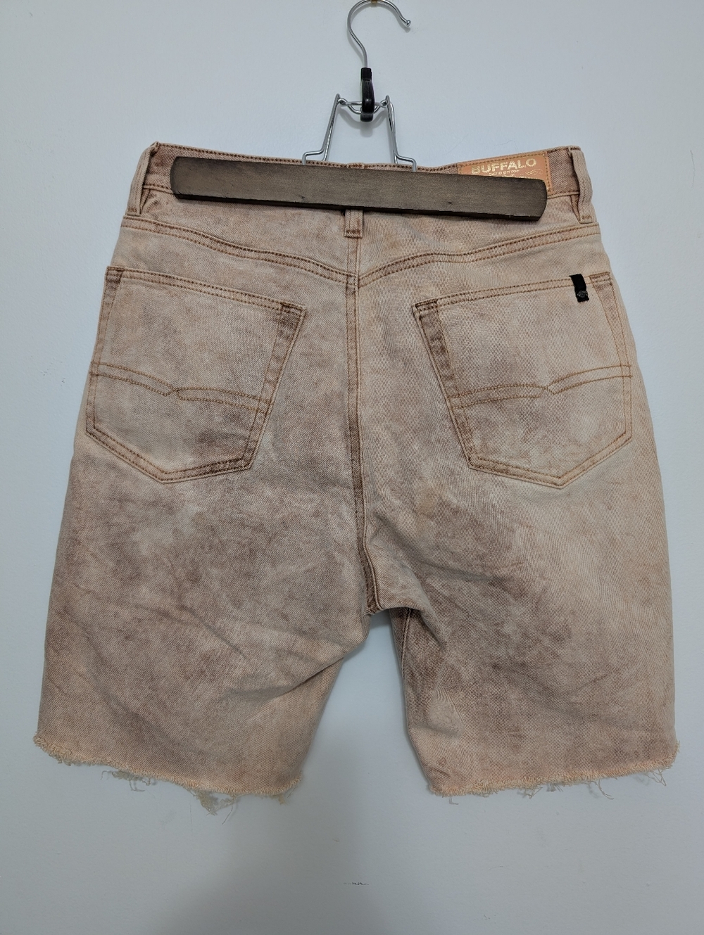 Buffalo David Bitton 27 Mom Short Maggie Distressed White Peach High Rise Rips